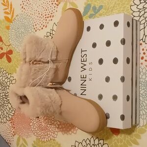 NWT NINE WEST KIDS BOOTS SIZE 2M